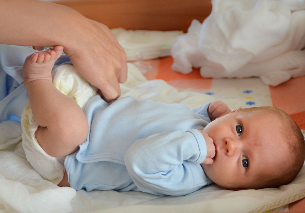 Changing nappy