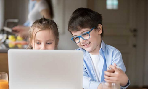 4-Screen-Time-Activities-That-Will-Benefit-Your-Child.png