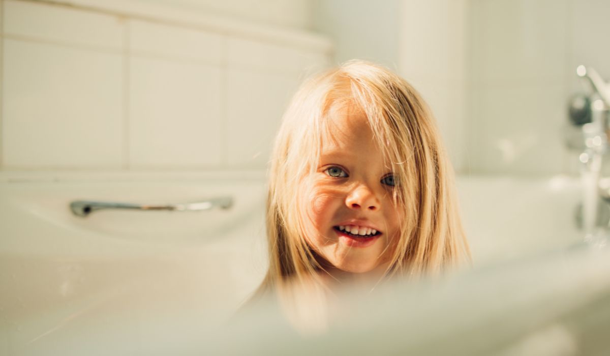 Little girl in bath