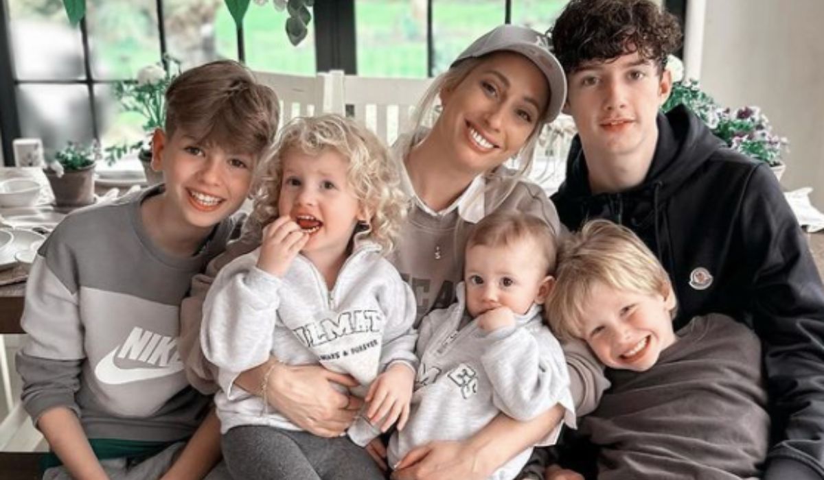 Stacey Solomon with her children