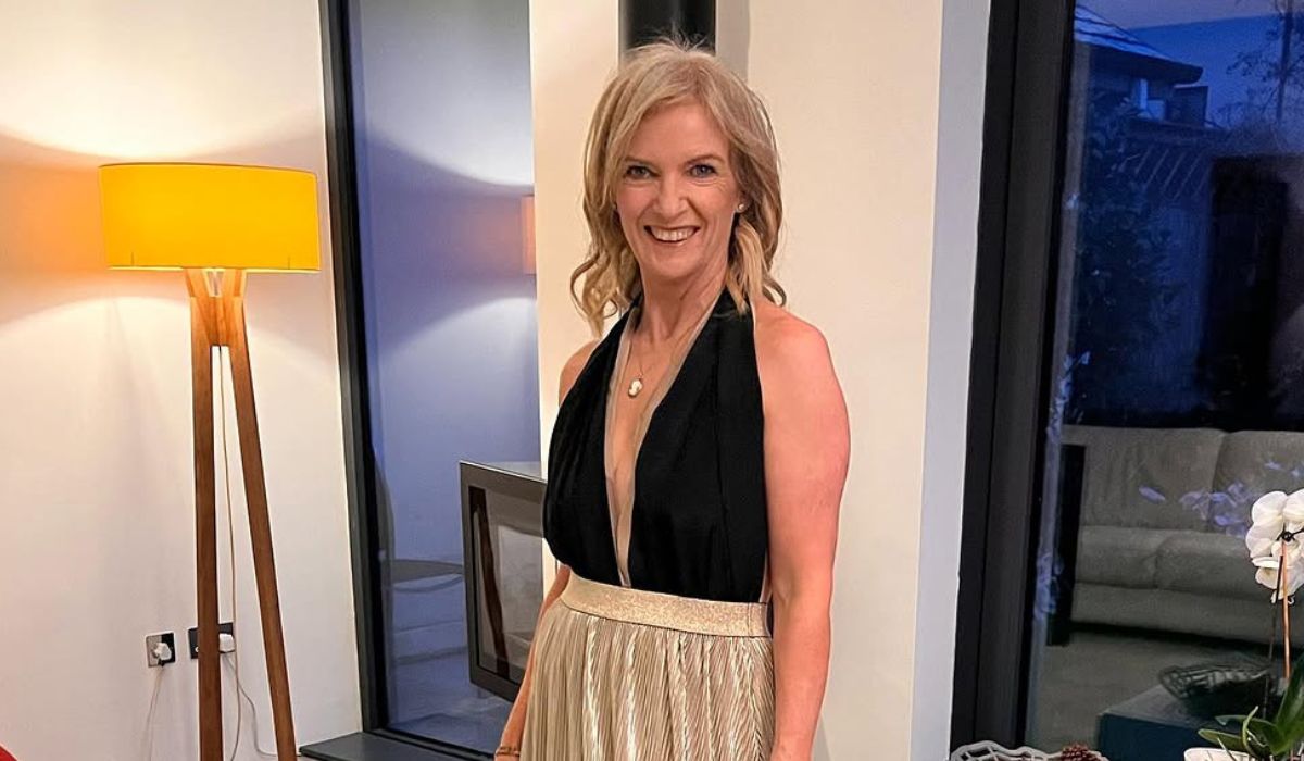Joanna Donnelly in a plunging dress for the An Post Awards