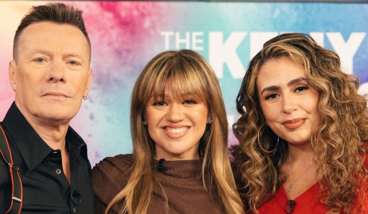Larry Mullen on the Kelly Clarkson show