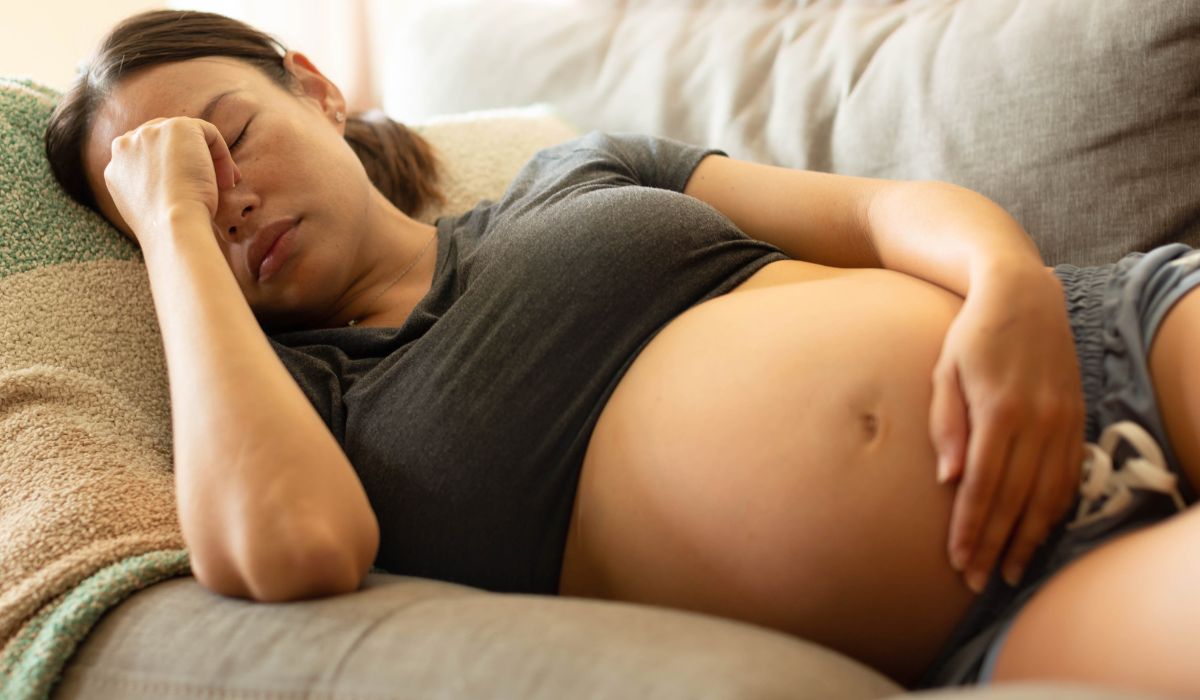 Pregnant woman with morning sickness