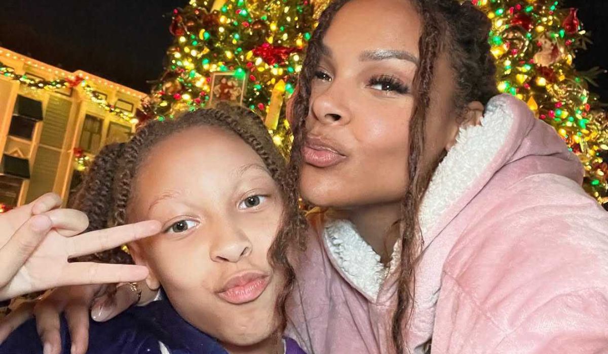 Samantha Mumba and her daughter Sage