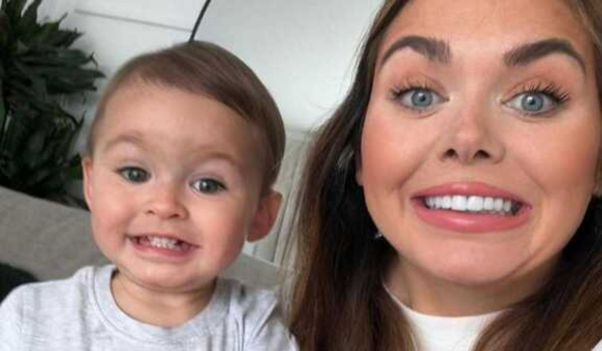 Scarlett Moffat and her son