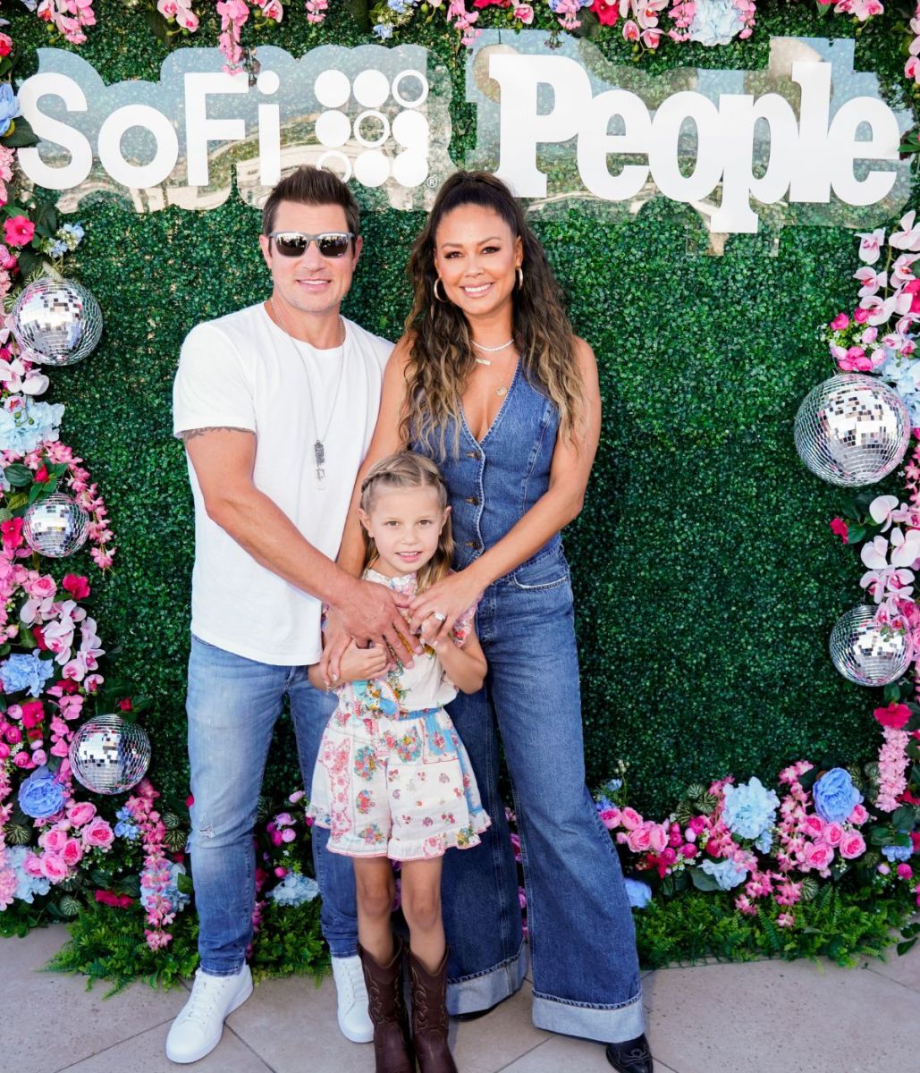 Nick and Vanessa Lachey with their daughter Brooklyn Lachey