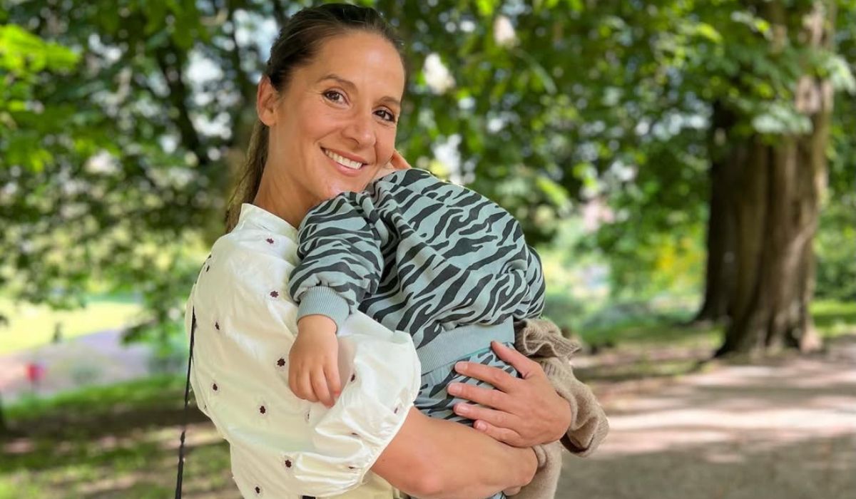 Amanda Byram