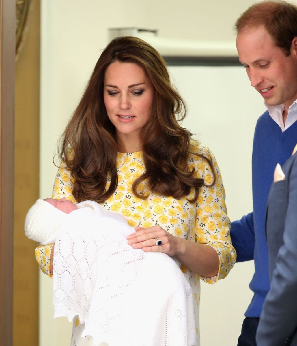 Kate Middleton and Prince William leaving hospital with Princess Charlotte