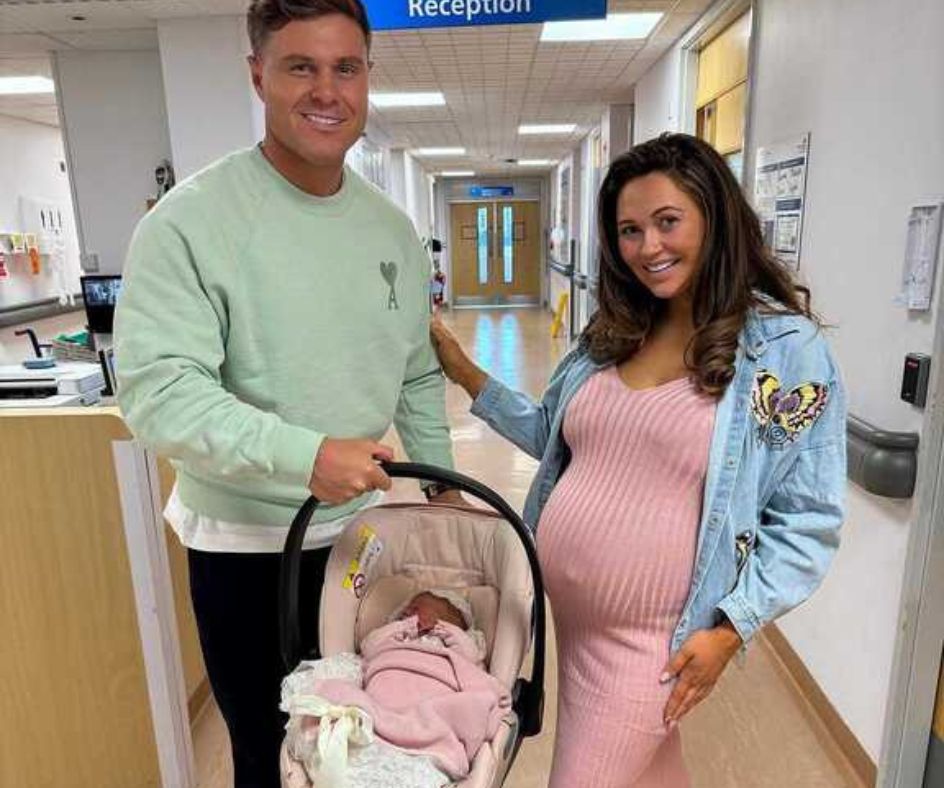 Charlotte Dawson partner Matthew Sarsfield with their daughter