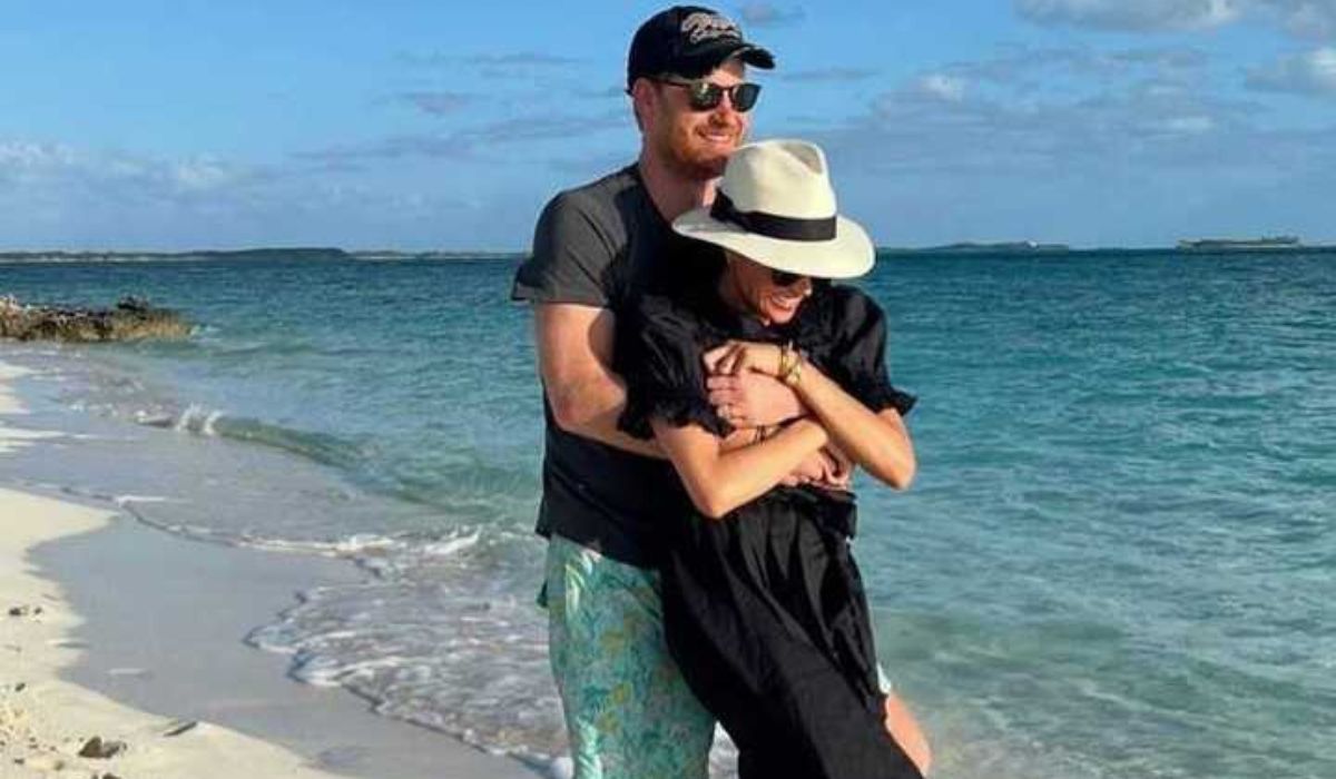 Meghan and Harry at the beach
