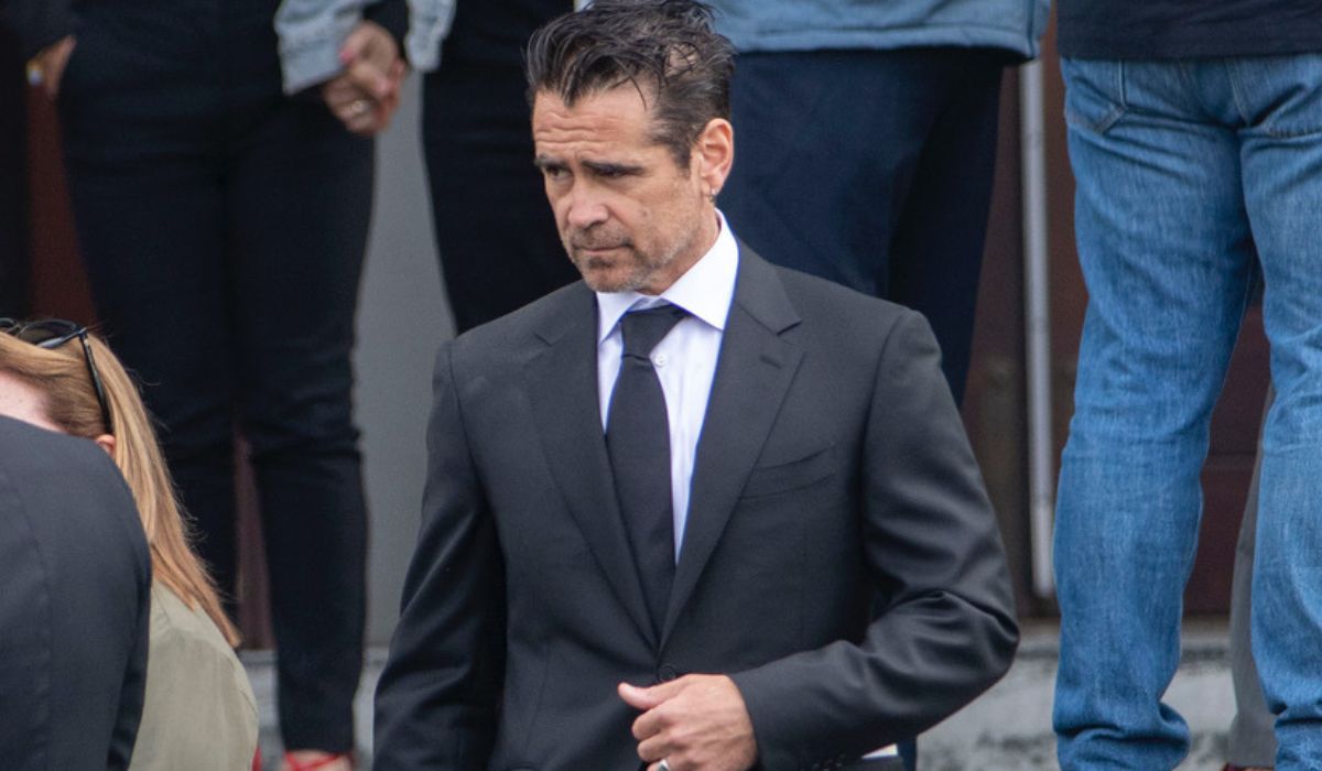Colin Farrell at dad's funeral