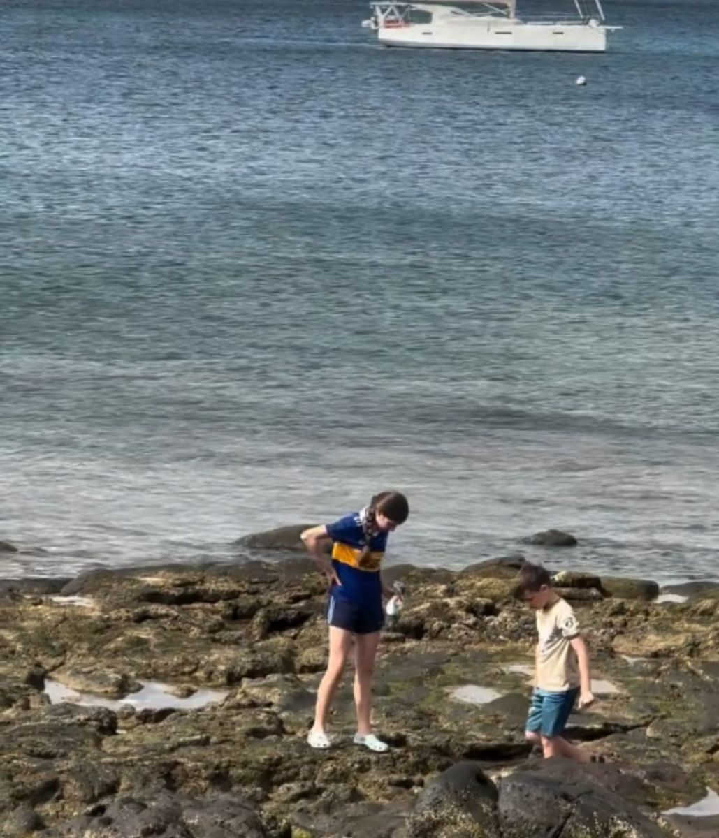 Una Healy's kids on holiday