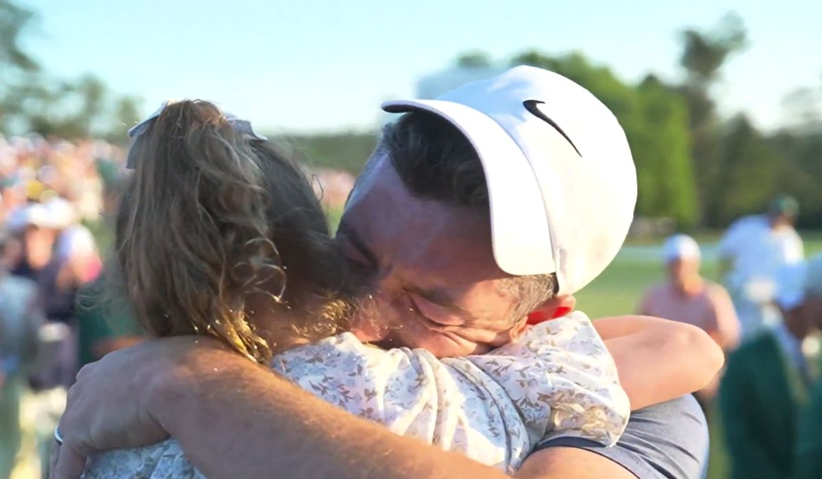 Rory McIlroy with his daughter