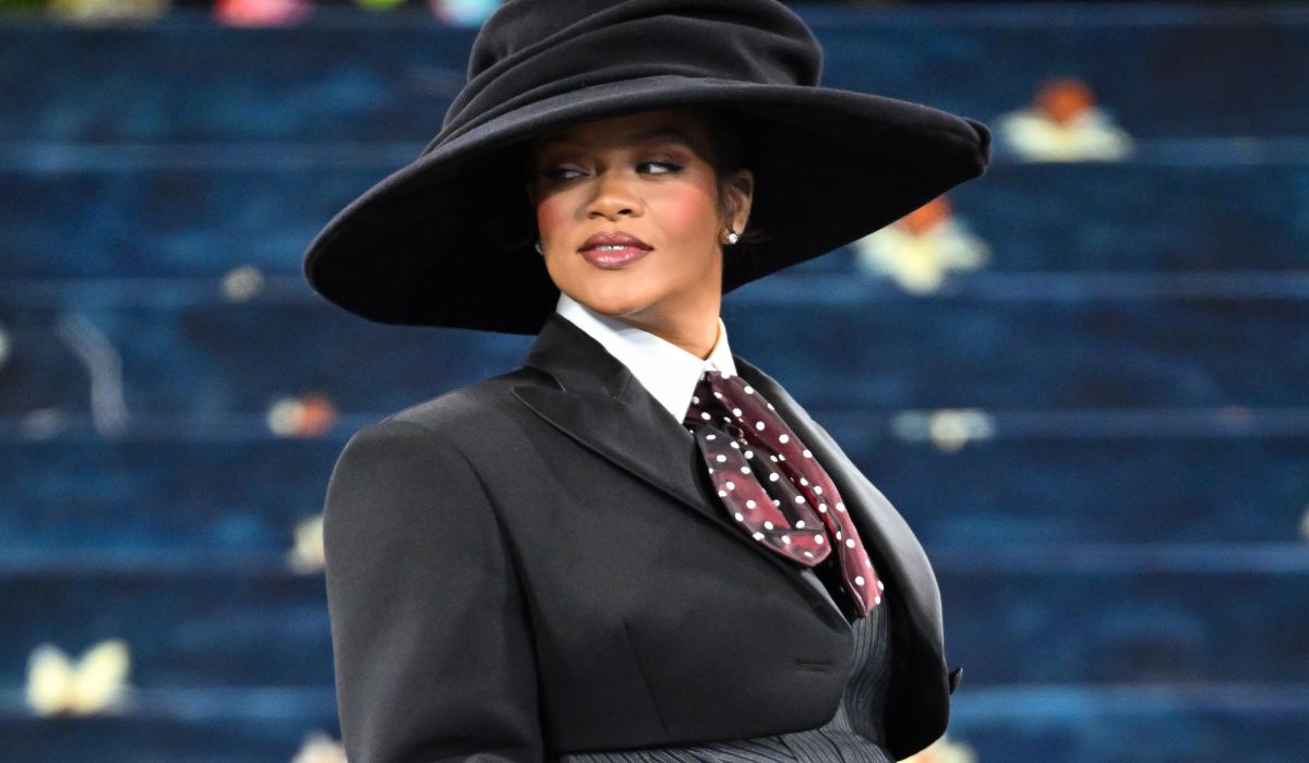 Rihanna arrives to The 2025 Met Gala