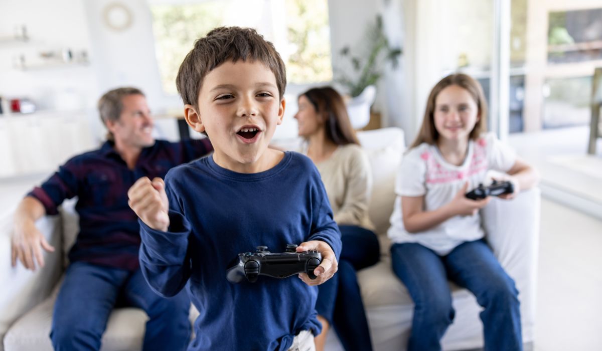 kids playing playstation