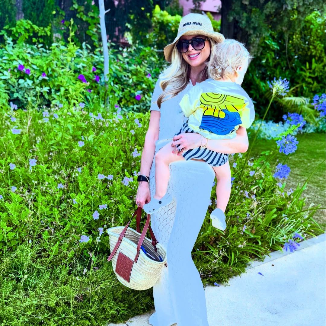 Jess Redden holding son Bobby