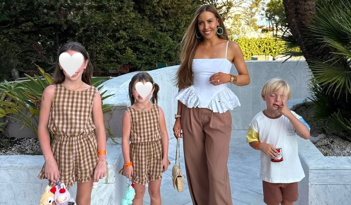 Lisa Jordan and her children on holiday