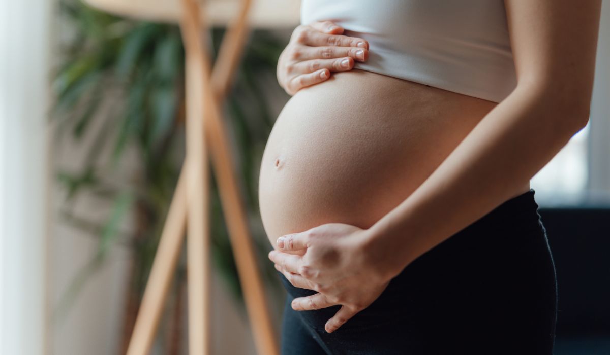 Pregnant woman's belly