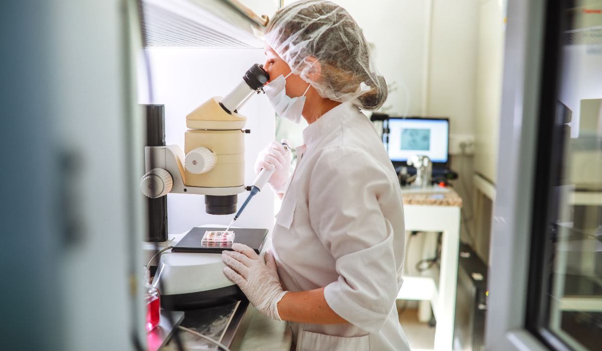 IVF scientist testing embryos
