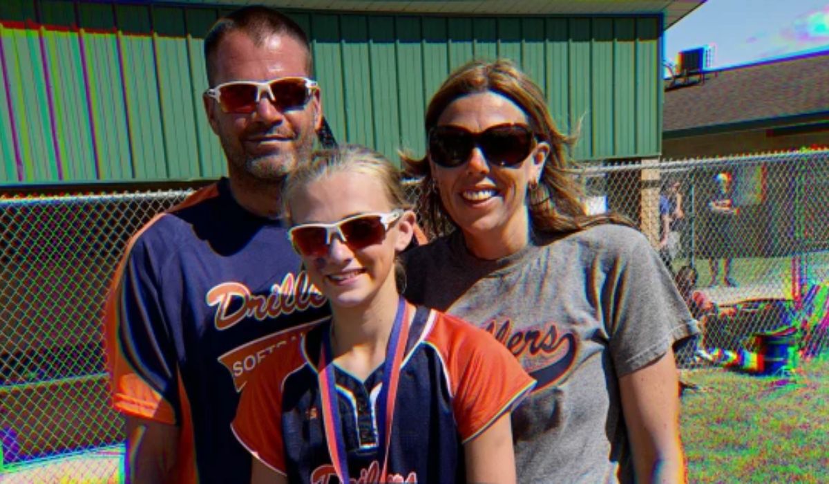Kendra Licari, her husband and daughter Lauren