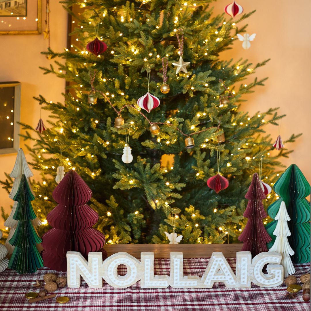 Dunnes Nollaig sign
