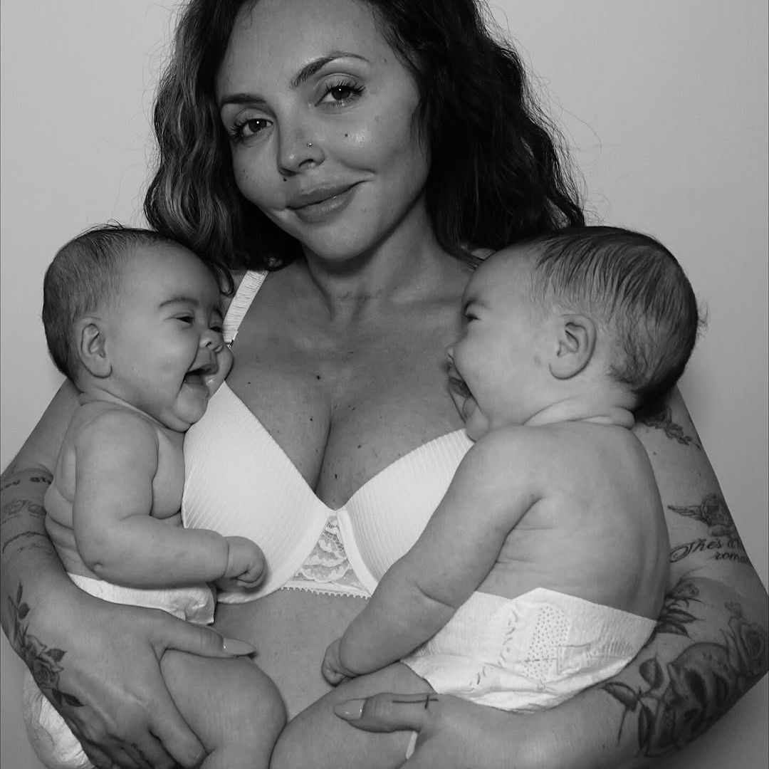 Jesy Nelson with her daughters