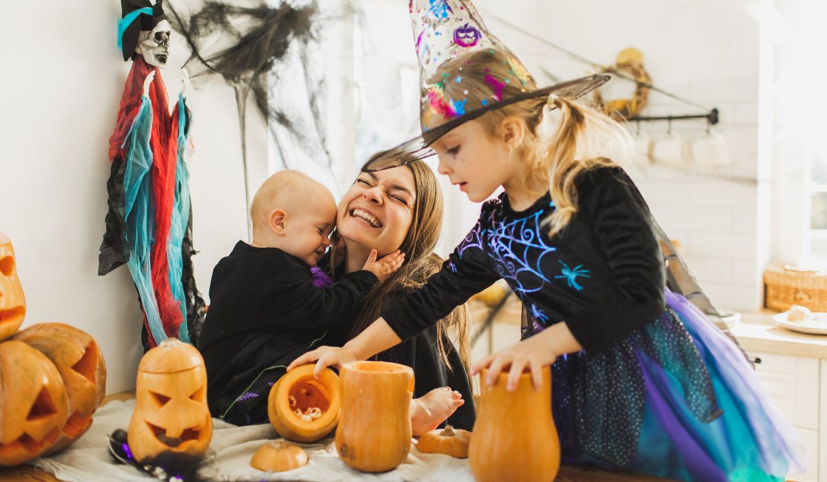 Mum and her kids at Halloween
