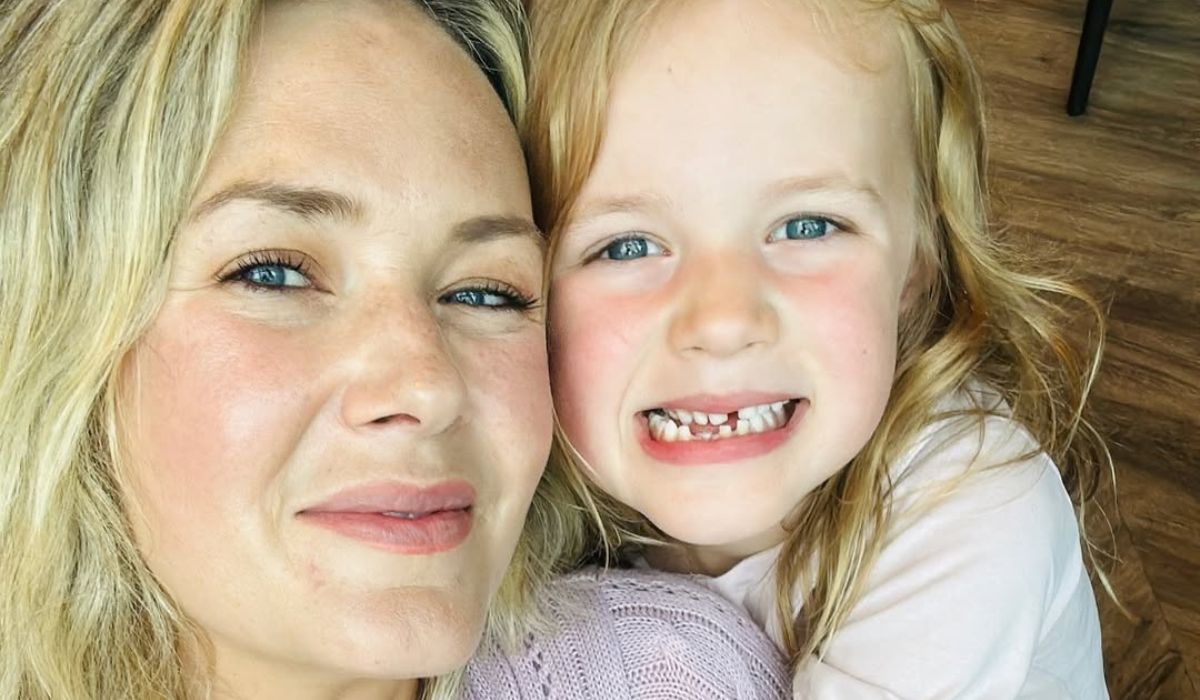 Aoibhín Garrihy and her daughter