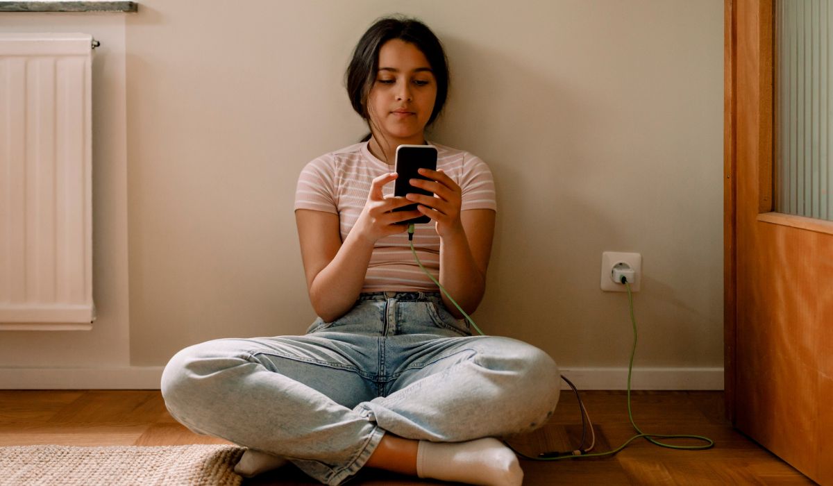 Child on social media on a screen