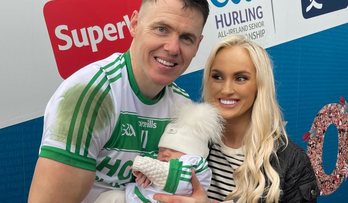 Niamh De Brún, TJ Reid and their daughter Harper