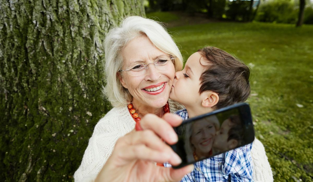 Grandparents should not post these photos of grandkids.