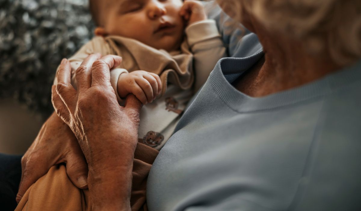 Grandparents should not post these photos of grandkids.