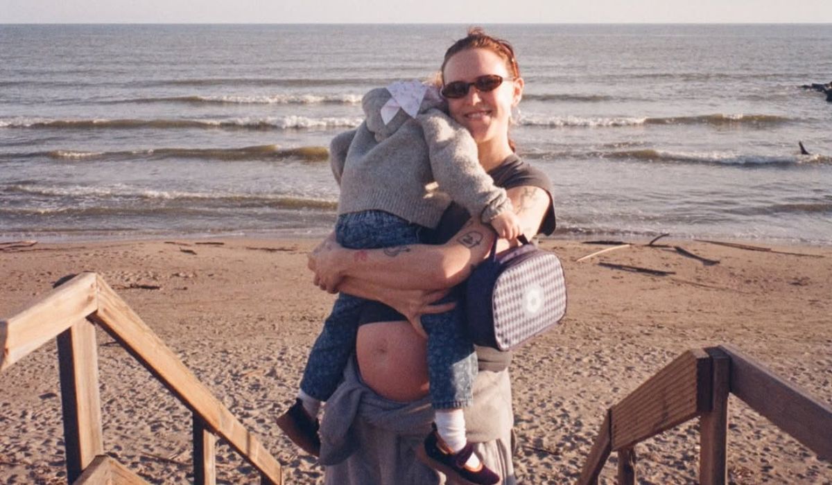 Keelin Moncrieff gives birth