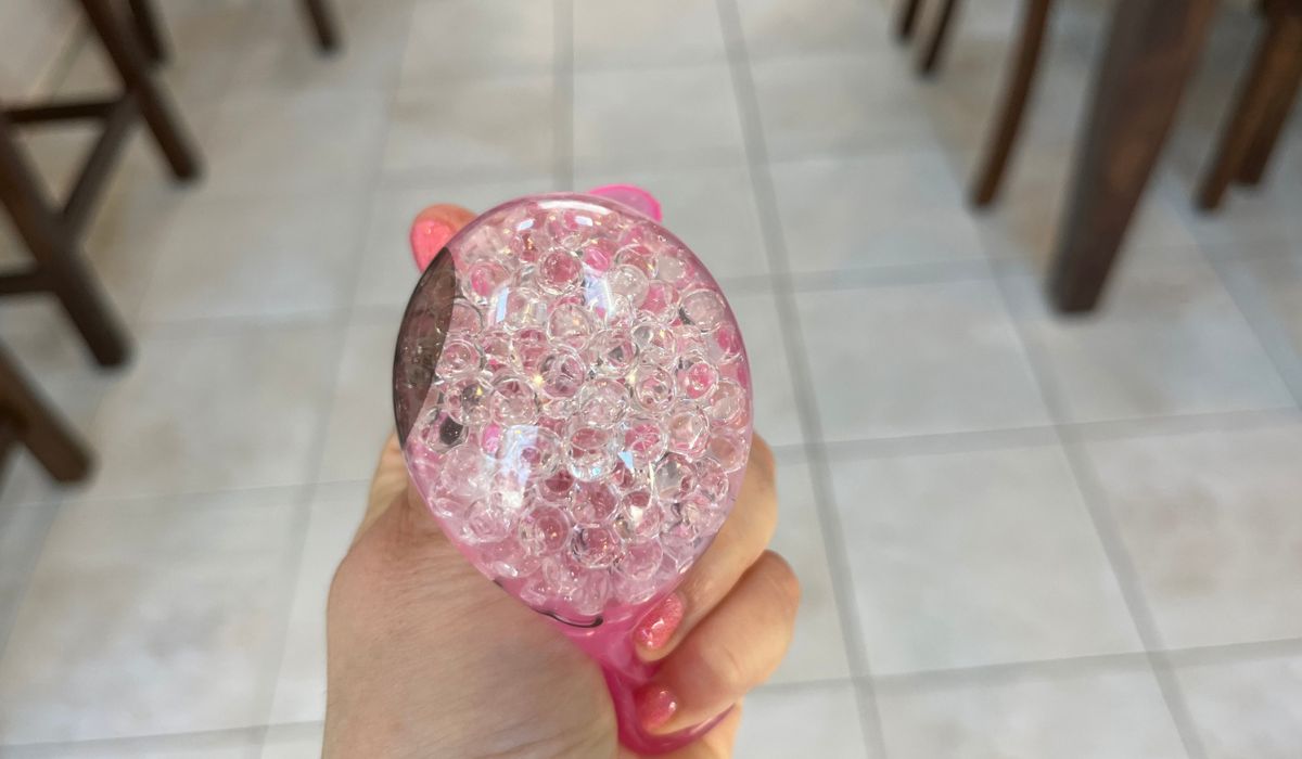 Popular squishy toy game can harm kids.