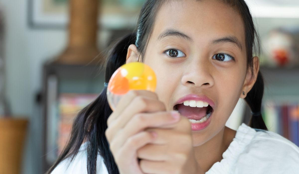 Popular squishy toy game can harm kids.