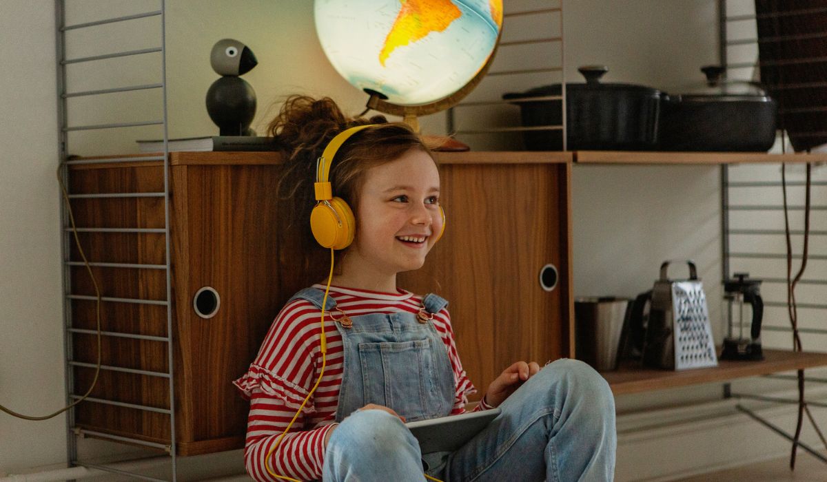 Mum shares terrifying warning about kids and headphones