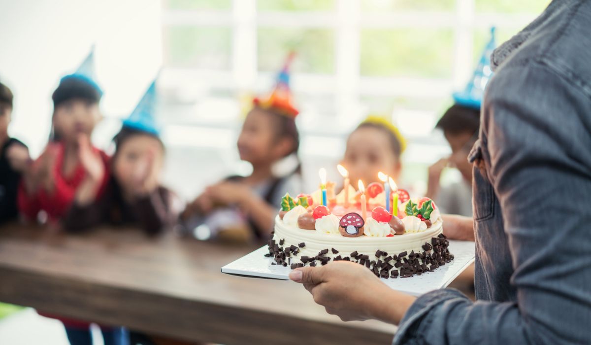 I'm bringing back 90s birthday parties - who is with me?