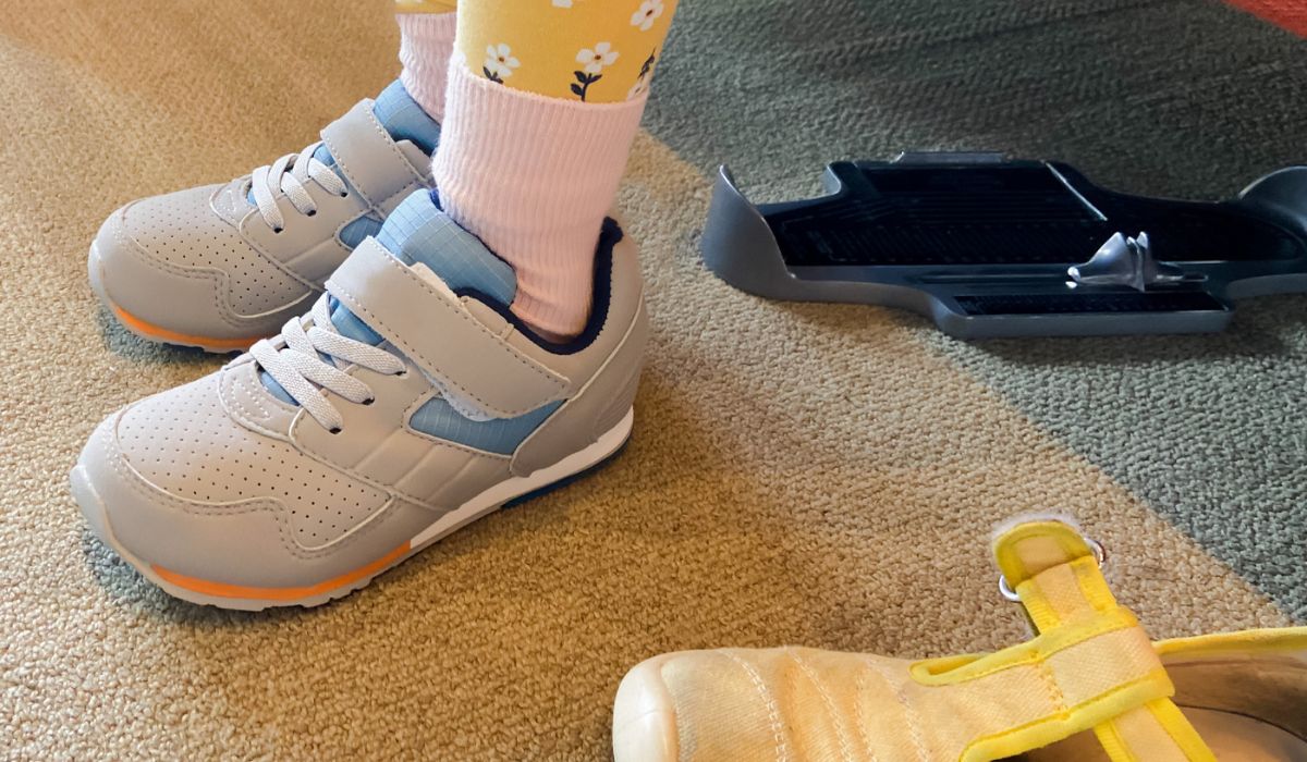 A podiatrist on the one time you should never buy kids new shoes
