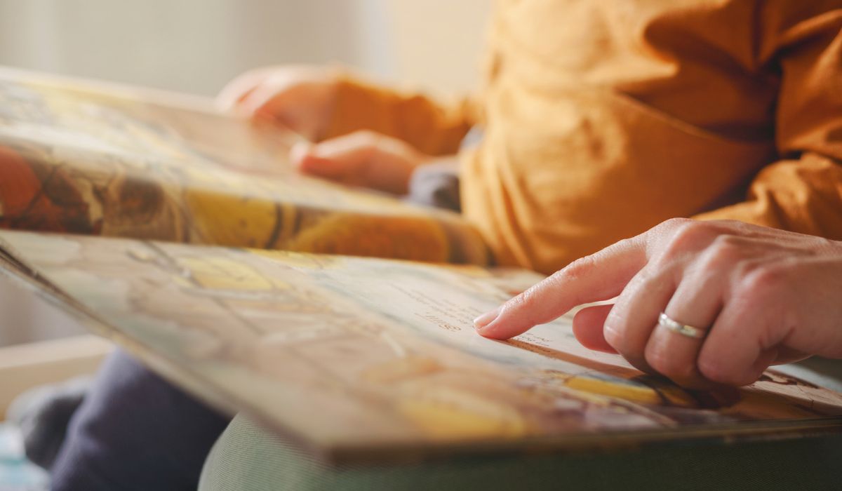 A child therapist has recommended all parents buy this book for their kids