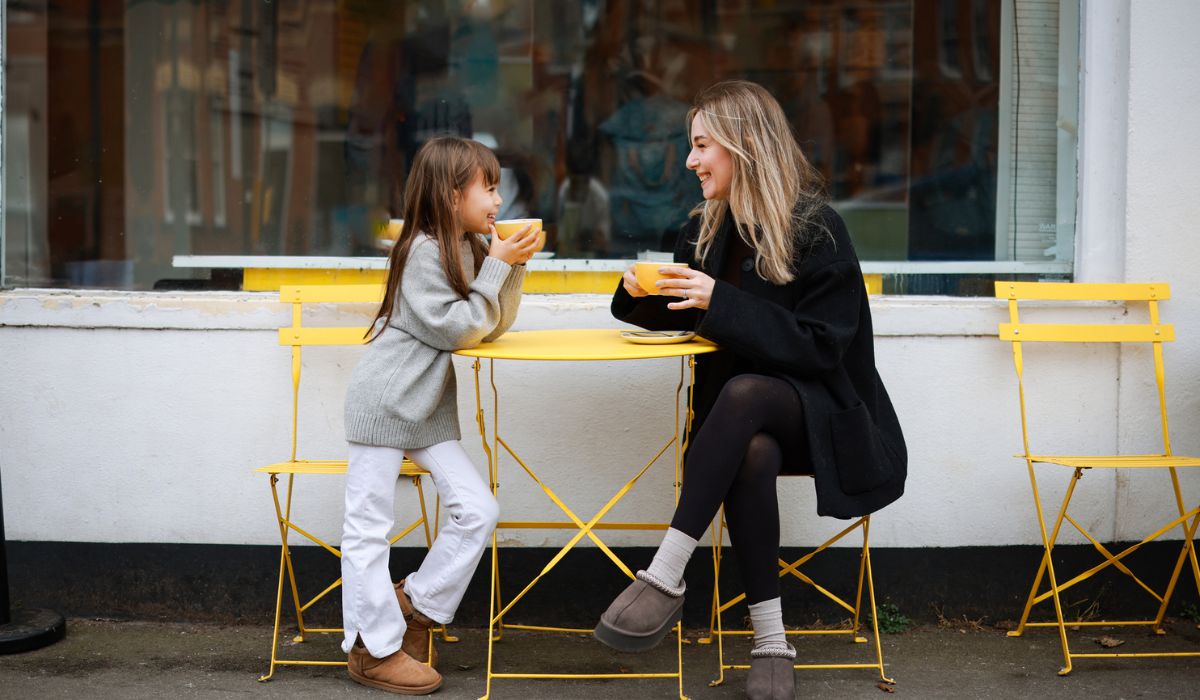 This is the trick to raising happy children, according to a child therapist