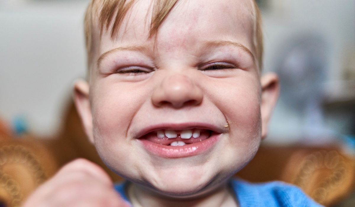 When should toddlers give up soothers?