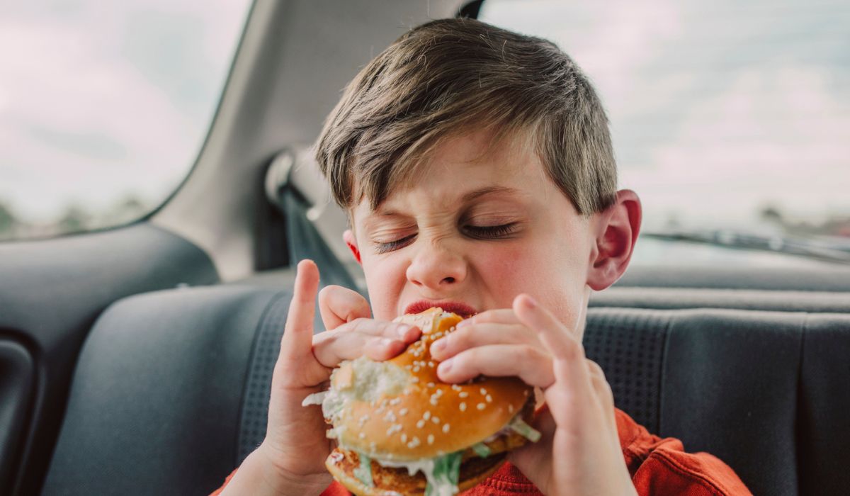 Road trip? The ONE thing kids should not be allowed do in the car