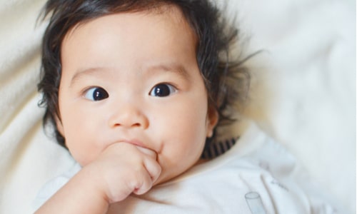 How To Care For Your Baby When She’s Teething gums